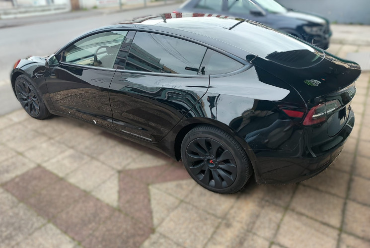 Tesla Model 3 Autonomie Standard Plus // Propulsion / 275 cv