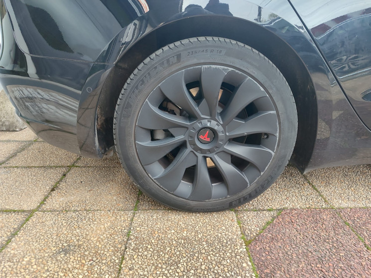 Tesla Model 3 Autonomie Standard Plus // Propulsion / 275 cv