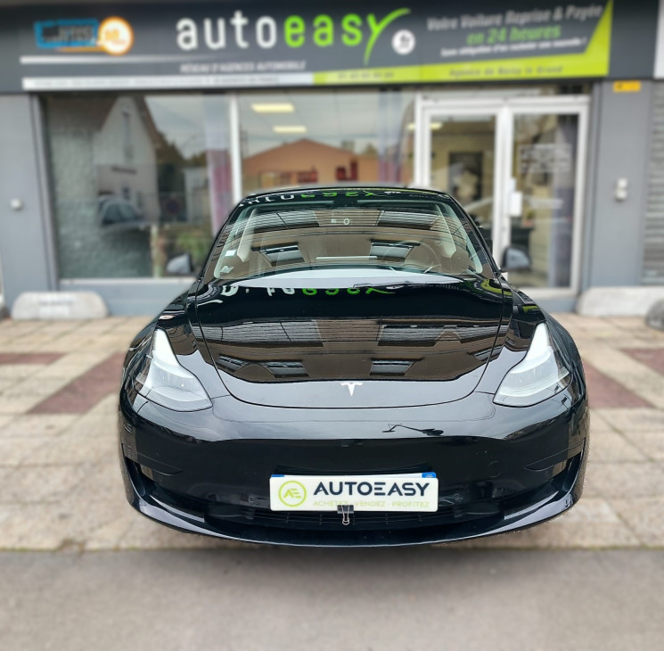 Tesla Model 3 Autonomie Standard Plus // Propulsion / 275 cv