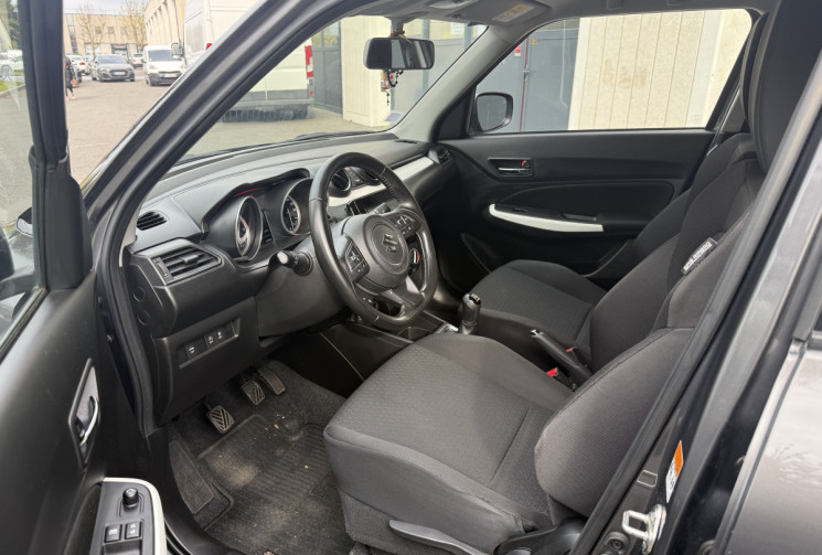 Suzuki Swift 1.2 DUALJET 83 HYBRID AVANTAGE / 1er MAIN