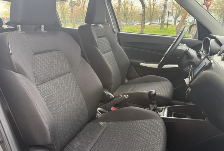 Suzuki Swift 1.2 DUALJET 83 HYBRID AVANTAGE / 1er MAIN