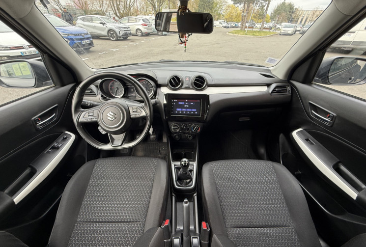 Suzuki Swift 1.2 DUALJET 83 HYBRID AVANTAGE / 1er MAIN