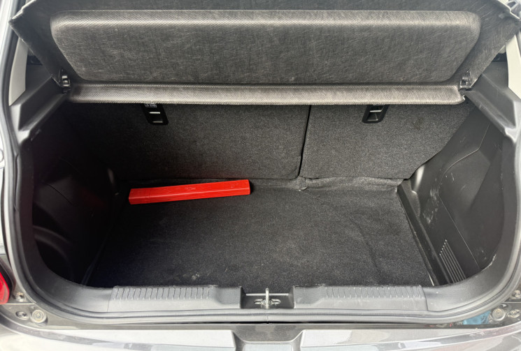 Suzuki Swift 1.2 DUALJET 83 HYBRID AVANTAGE / 1er MAIN