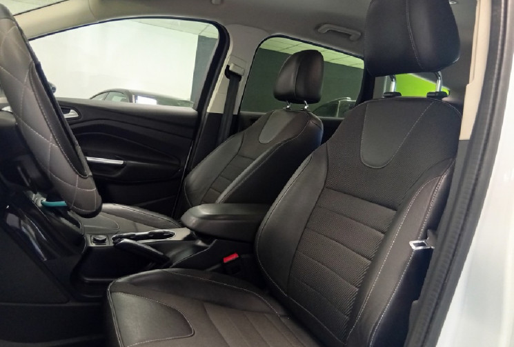 Ford Kuga 2.0 150 cv Titanium