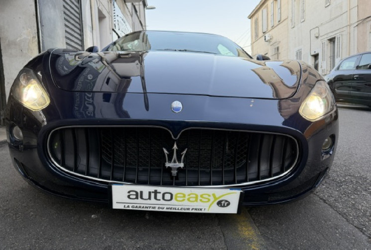 Maserati GranTurismo  4.2 V8 405 cv / bose sound system / insert bois / ja 20 pouces / parfait état 