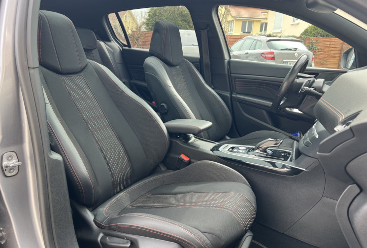 Peugeot 308 Phase II 1.5 BlueHDi EAT8 S&S 130 cv Boîte auto GT LINE / 1ÈRE MAIN 