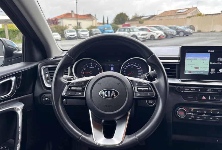 Kia Ceed III 1.0 T-GDI 120 GT LINE / CHAINE DE DISTRIBUTION /GARANTIE 12 MOIS 