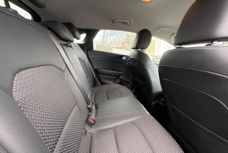 Kia Ceed III 1.0 T-GDI 120 GT LINE / CHAINE DE DISTRIBUTION /GARANTIE 12 MOIS 