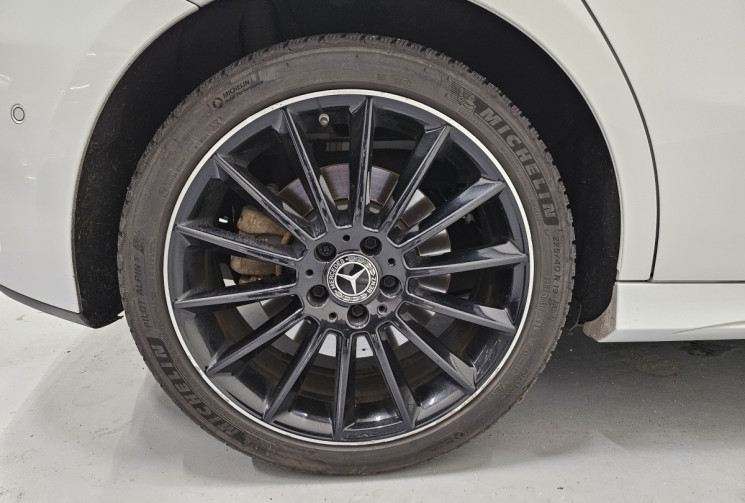Mercedes Classe A 250e 218 cv AMG line / pack premium plus / origine france / suivi concession 