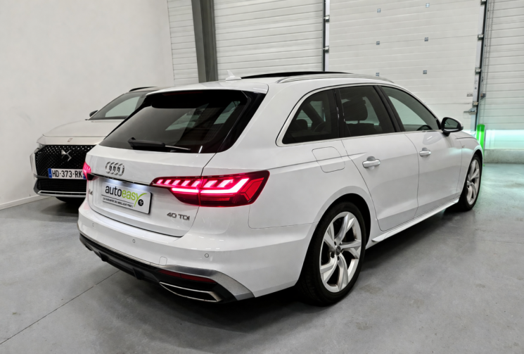 Audi A4 40 tdi 190 cv S TRONIC 7 s line / toit pano / carplay / orignie france 
