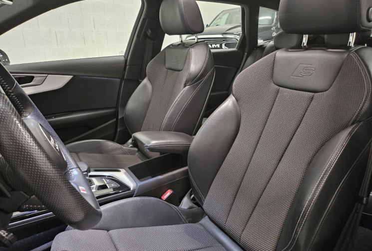 Audi A4 40 tdi 190 cv S TRONIC 7 s line / toit pano / carplay / orignie france 