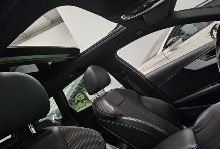 Audi A4 40 tdi 190 cv S TRONIC 7 s line / toit pano / cockpit / carplay / orignie france 