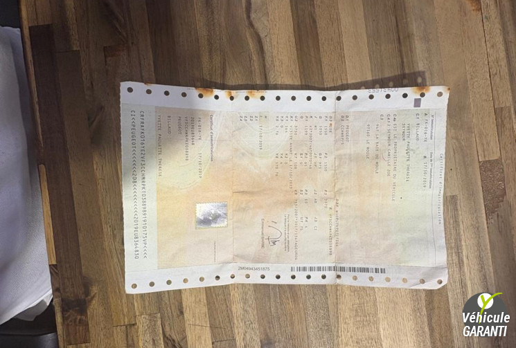 Peugeot 208 1.2 PureTech 82ch E6.2 Evap Signature 5p