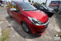 Peugeot 208 1.2 PureTech 82ch E6.2 Evap Signature 5p