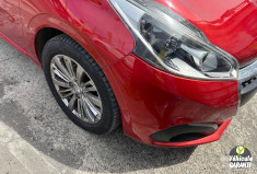 Peugeot 208 1.2 PureTech 82ch E6.2 Evap Signature 5p