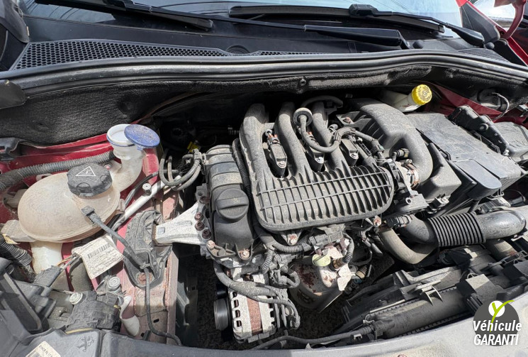 Peugeot 208 1.2 PureTech 82ch E6.2 Evap Signature 5p