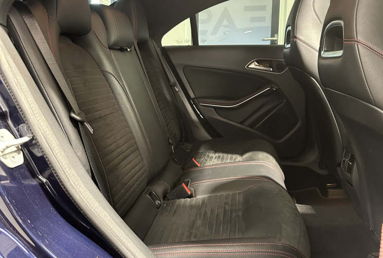 Mercedes CLA 2.2 220 d 177 ch 7-G DCT Fascination Pack AMG Toit ouvrant pano-Sièges élec à mémoire 