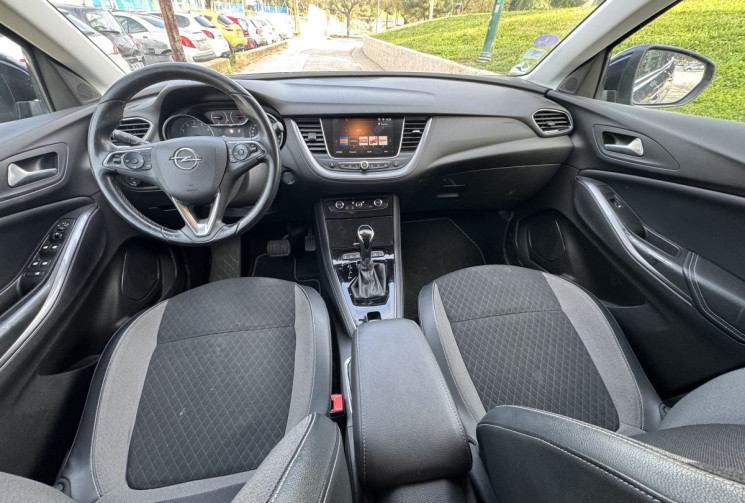 Opel Grandland X X 1.2 Turbo EAT6 S&S 130CH INNOVATION / DISTRIBUTION A JOUR / CARNET D'ENTRETIEN