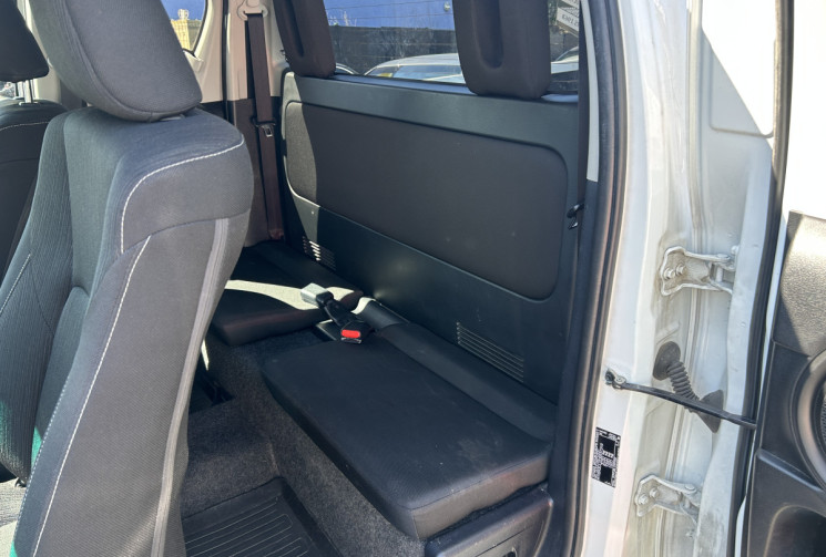 Toyota HILUX IV (3) X-TRA CABINE 4WD 2.8 204 Ch D-4D LEGENDE * TVA RECUPERABLE * 34.575€ HT * 1ER M