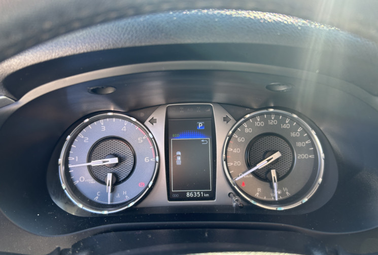 Toyota HILUX IV (3) X-TRA CABINE 4WD 2.8 204 Ch D-4D LEGENDE * TVA RECUPERABLE * 34.575€ HT * 1ER M