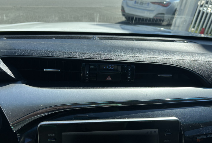 Toyota HILUX IV (3) X-TRA CABINE 4WD 2.8 204 Ch D-4D LEGENDE * TVA RECUPERABLE * 34.575€ HT * 1ER M