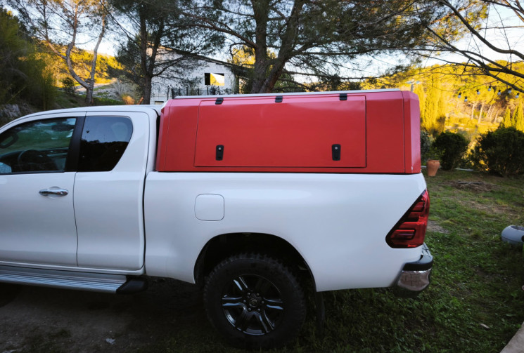 Toyota HILUX IV (3) X-TRA CABINE 4WD 2.8 204 Ch D-4D LEGENDE * TVA RECUPERABLE * 34.575€ HT * 1ER M