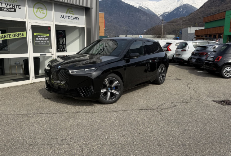BMW iX (I20) 40 xDrive 326 cv Boîte auto