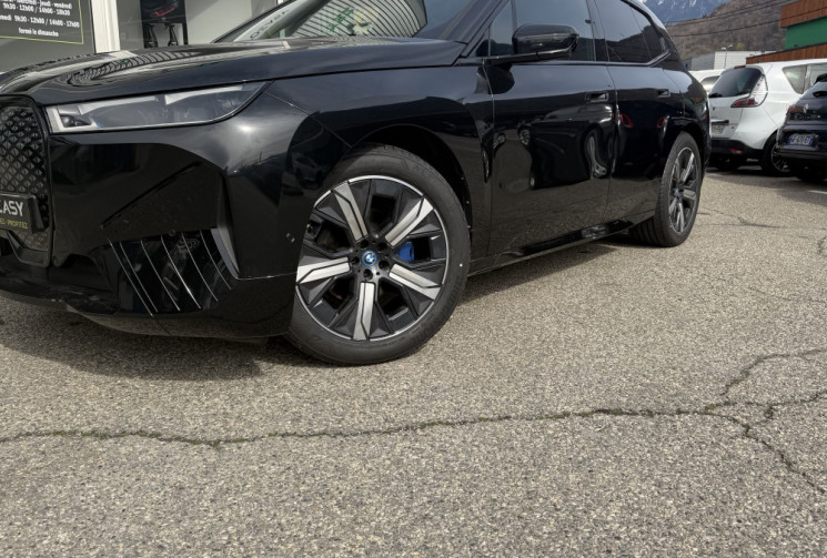 BMW iX (I20) 40 xDrive 326 cv Boîte auto