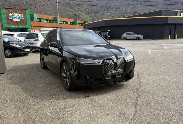 BMW iX (I20) 40 xDrive 326 cv Boîte auto