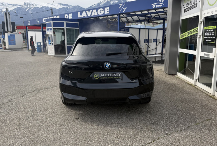 BMW iX (I20) 40 xDrive 326 cv Boîte auto