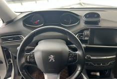 Peugeot 308  1.2 Puretech 130 Allure / Distribution faite / Entretien rigoureux
