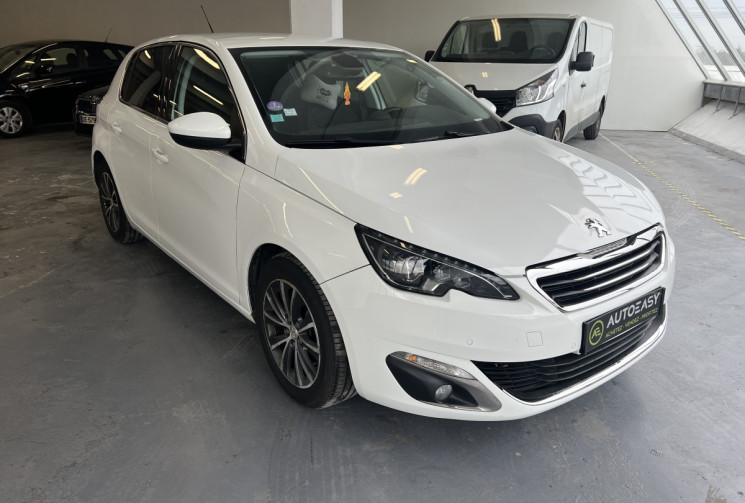 Peugeot 308  1.2 Puretech 130 Allure / Distribution faite / Entretien rigoureux