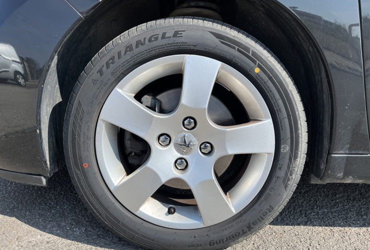 Peugeot 207 3 portes 1.6 VTi 120 cv