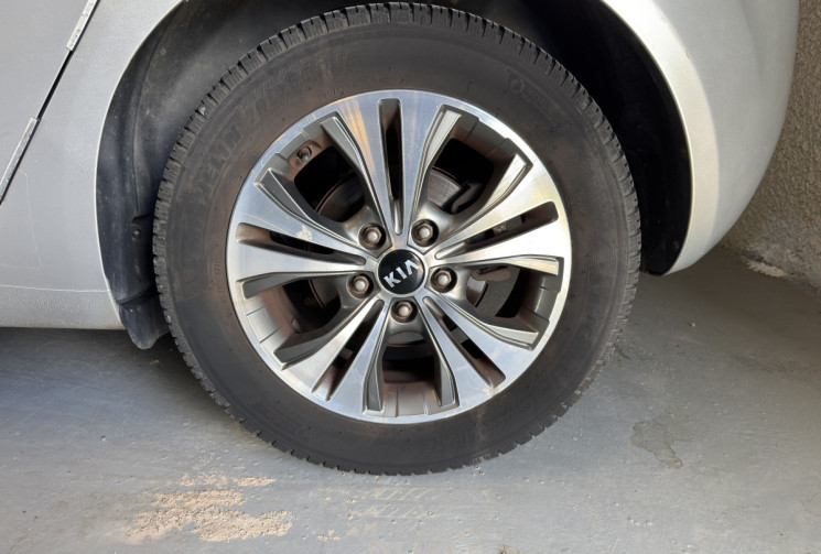 Kia VENGA 1.6 115 CRDI 16V TURBO PREMIUM