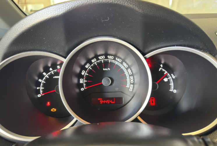 Kia VENGA 1.6 115 CRDI 16V TURBO PREMIUM
