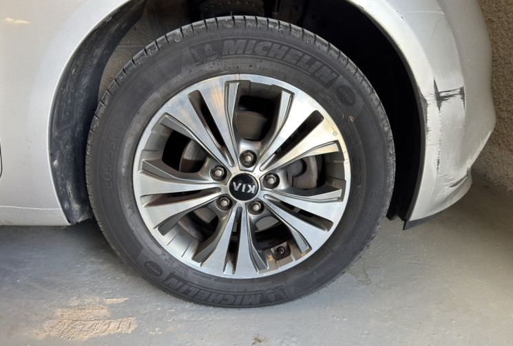 Kia VENGA 1.6 115 CRDI 16V TURBO PREMIUM
