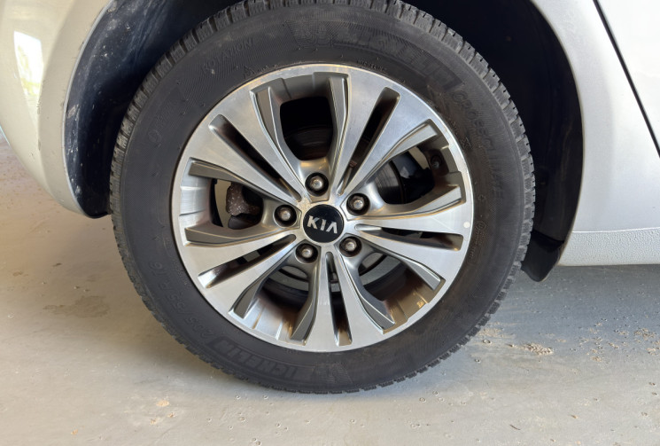 Kia VENGA 1.6 115 CRDI 16V TURBO PREMIUM