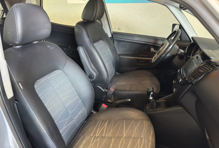 Kia VENGA 1.6 115 CRDI 16V TURBO PREMIUM