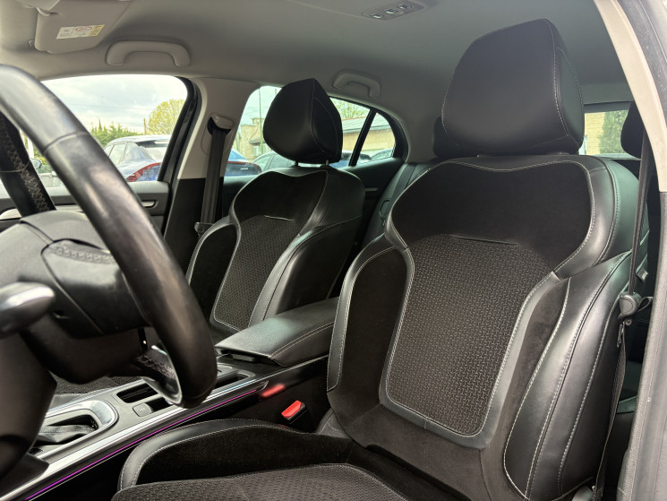 Renault Megane 1.3 TCe 140 ch Intens EDC  Pack Bose 