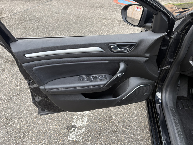 Renault Megane 1.3 TCe 140 ch Intens EDC  Pack Bose 