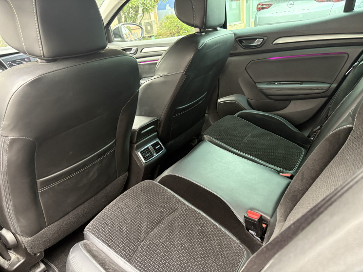 Renault Megane 1.3 TCe 140 ch Intens EDC  Pack Bose 