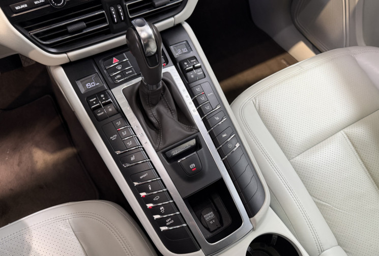 Porsche Macan S 3.0 V6 354ch PDK7 / Toit ouvrant / Carplay / Supensions pneumatique