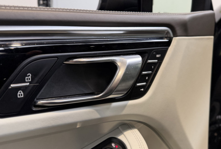 Porsche Macan S 3.0 V6 354ch PDK7 / Toit ouvrant / Carplay / Supension pneumatique / Attelage