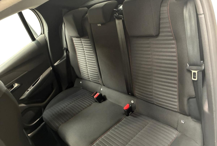 Peugeot 208 LIKE 50KWH 136CV ACHAT INTEGRAL GARANTIE 11/2031  1ERE MAIN