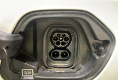 Peugeot 208 LIKE 50KWH 136CV ACHAT INTEGRAL GARANTIE 11/2031  1ERE MAIN