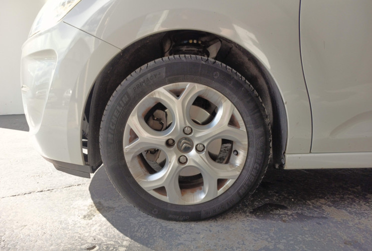 Citroën C3 1.6 VTI 120 CV FINITON EXCLUSIVE BOITE AUTO MOTEUR A CHAINE REVISION COMPLETE GARANTIE 6M