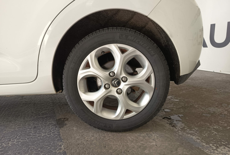 Citroën C3 1.6 VTI 120 CV FINITON EXCLUSIVE BOITE AUTO MOTEUR A CHAINE REVISION COMPLETE GARANTIE 6M