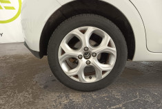 Citroën C3 1.6 VTI 120 CV FINITON EXCLUSIVE BOITE AUTO MOTEUR A CHAINE REVISION COMPLETE GARANTIE 6M