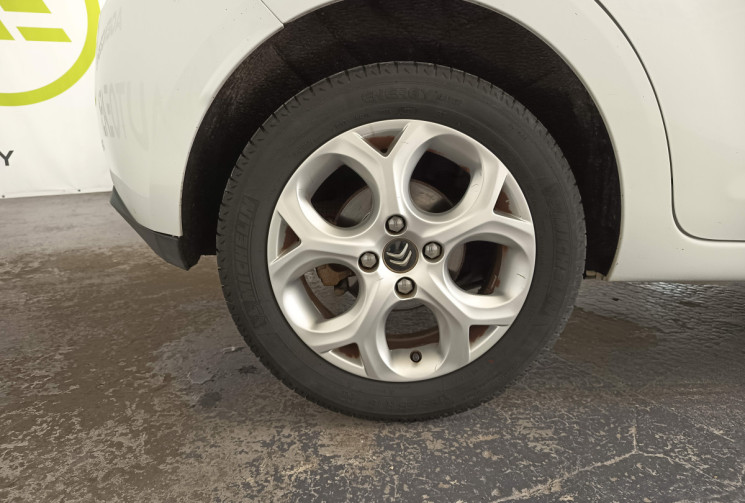 Citroën C3 1.6 VTI 120 CV FINITON EXCLUSIVE BOITE AUTO MOTEUR A CHAINE REVISION COMPLETE GARANTIE 6M