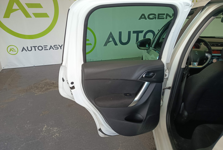 Citroën C3 1.6 VTI 120 CV FINITON EXCLUSIVE BOITE AUTO MOTEUR A CHAINE REVISION COMPLETE GARANTIE 6M